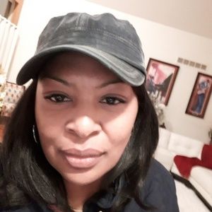 Meet your Posher, Jamila